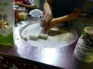 Ice Cream With Dry Ice: A New Twist on Your Favorite Treat